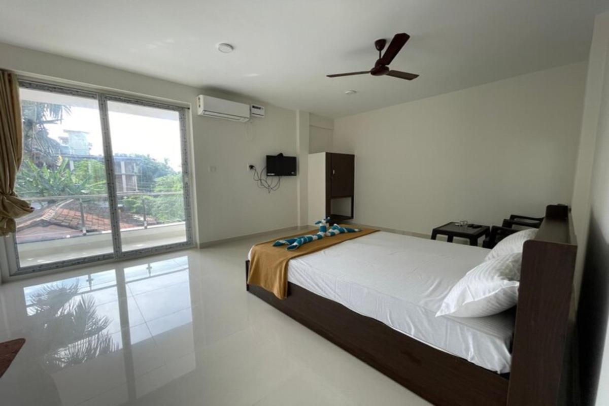 Beach Queen By The Sea Calangute Exterior photo
